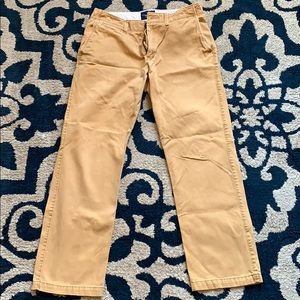 American Eagle, relaxed straight kahaki pant